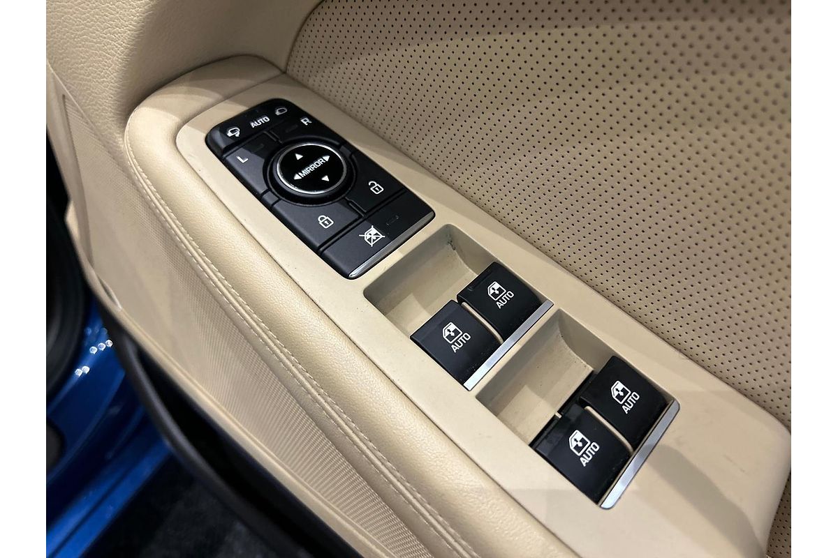 2015 Hyundai Genesis Ultimate Pack DH