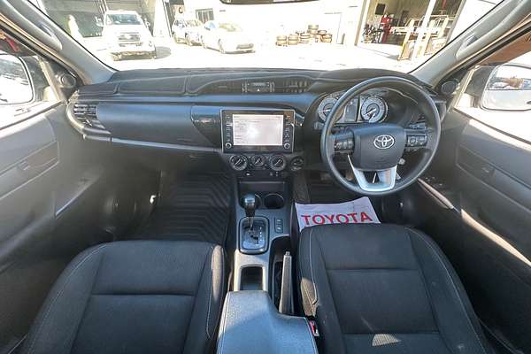 2022 Toyota Hilux SR GUN126R