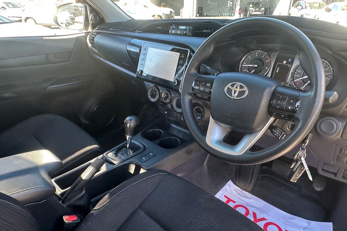 2022 Toyota Hilux SR GUN126R