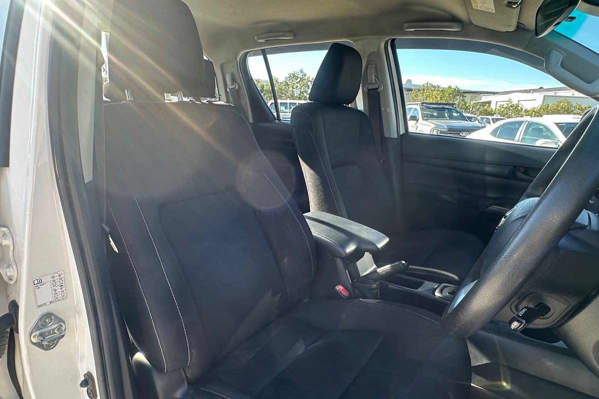 2022 Toyota Hilux SR GUN126R