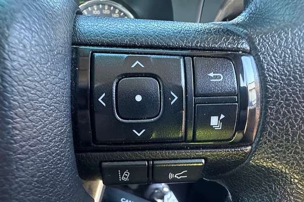 2022 Toyota Hilux SR GUN126R