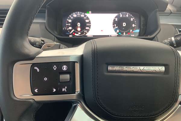 2023 Land Rover Discovery P360 Dynamic HSE Series 5