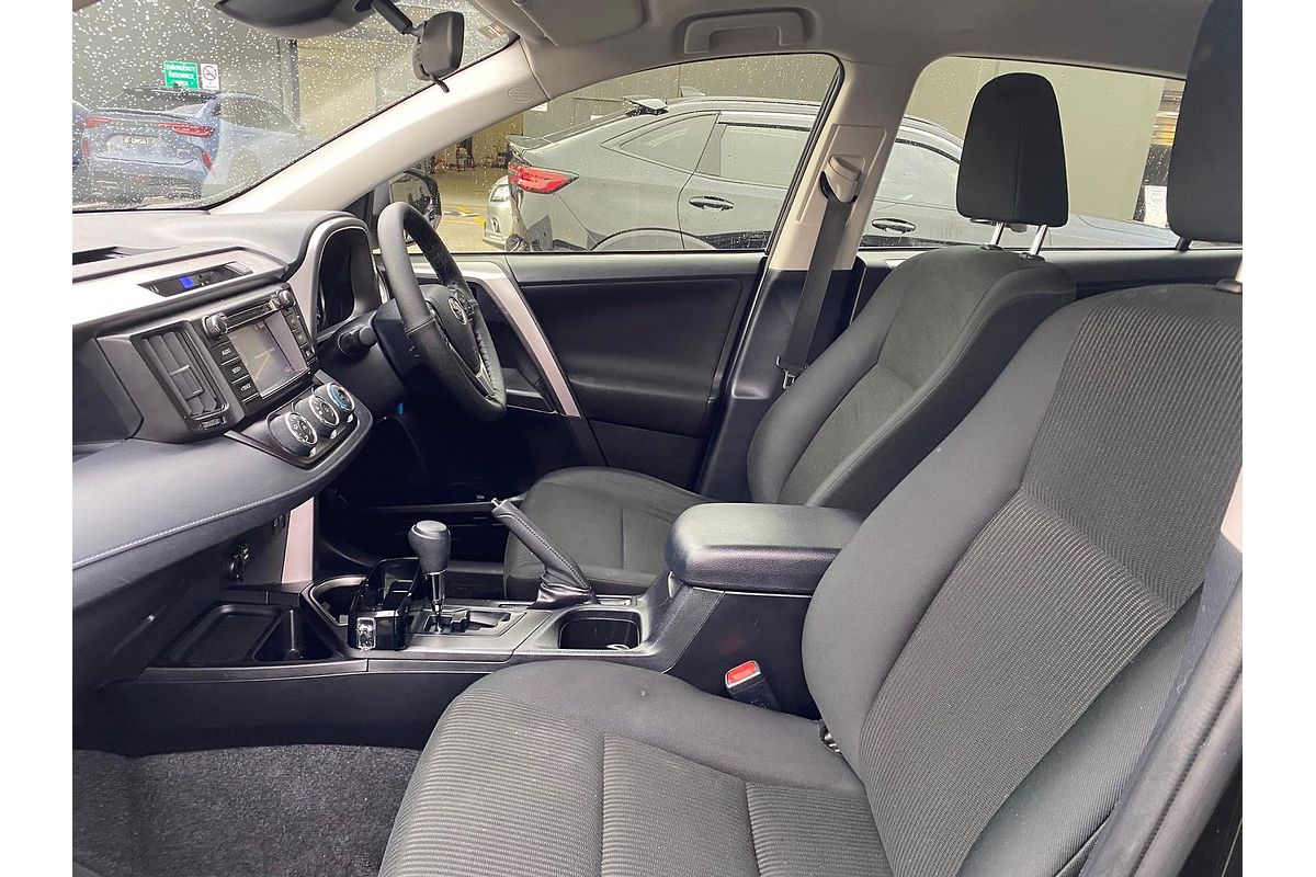 2018 Toyota RAV4 GX ZSA42R