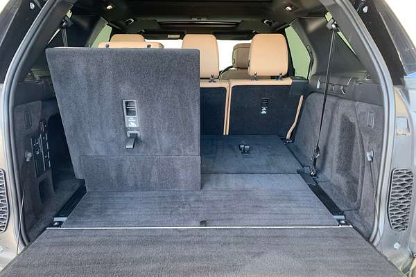 2023 Land Rover Discovery P360 Dynamic HSE Series 5