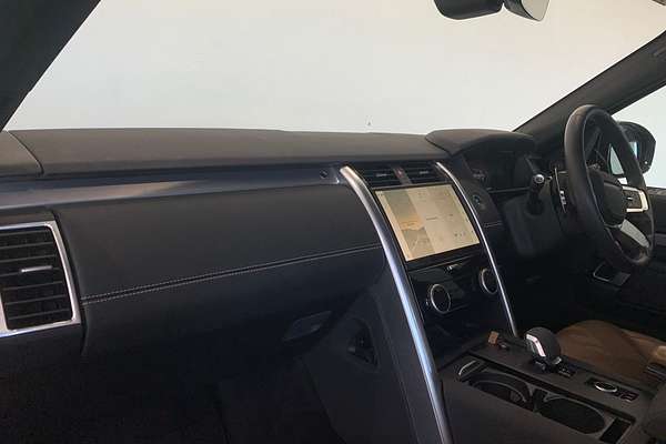 2023 Land Rover Discovery P360 Dynamic HSE Series 5