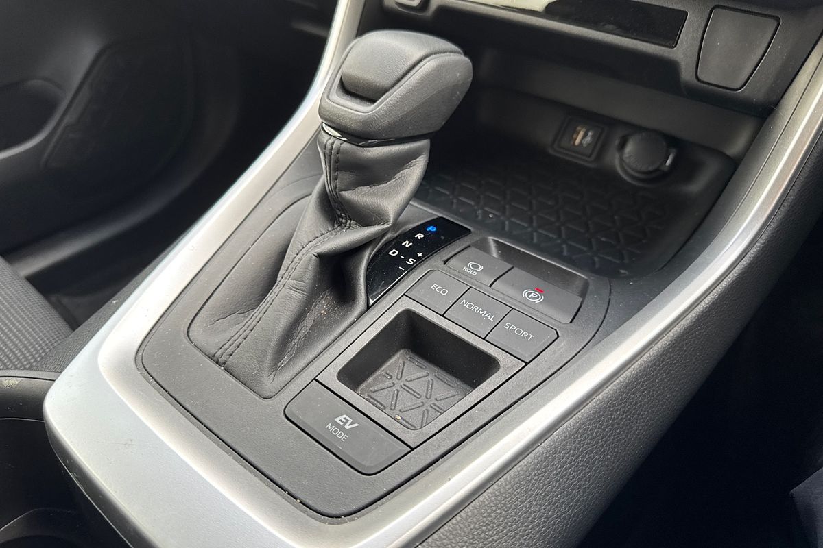 2024 Toyota RAV4 GX AXAH52R