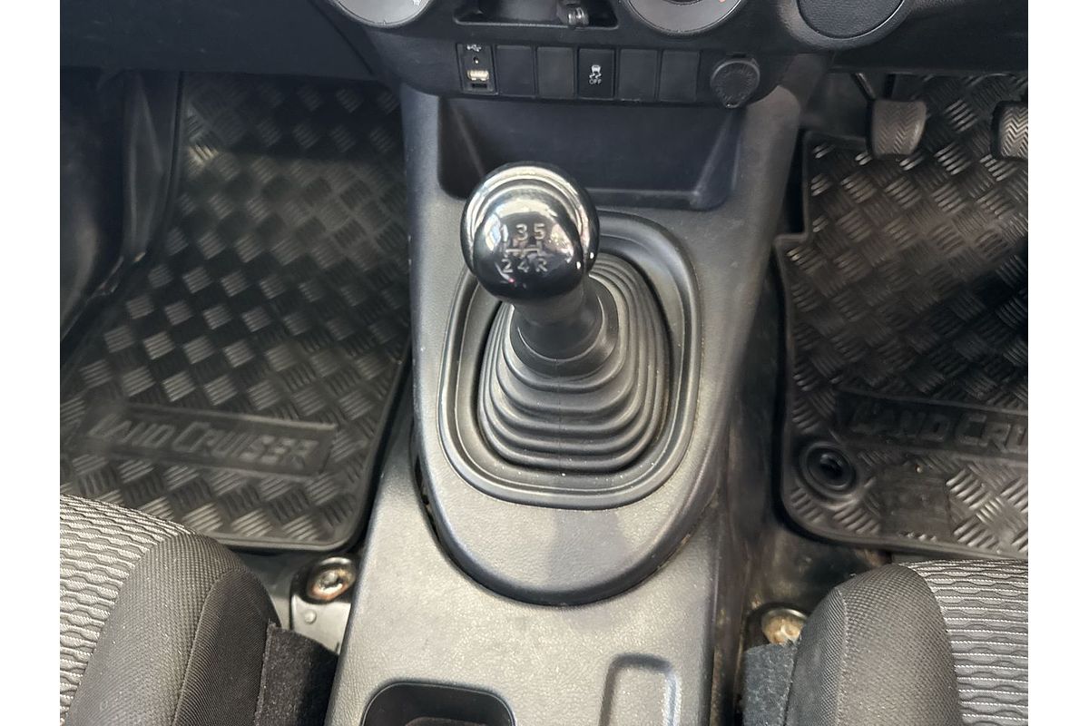 2018 Toyota Hilux Workmate GUN122R Rear Wheel Drive