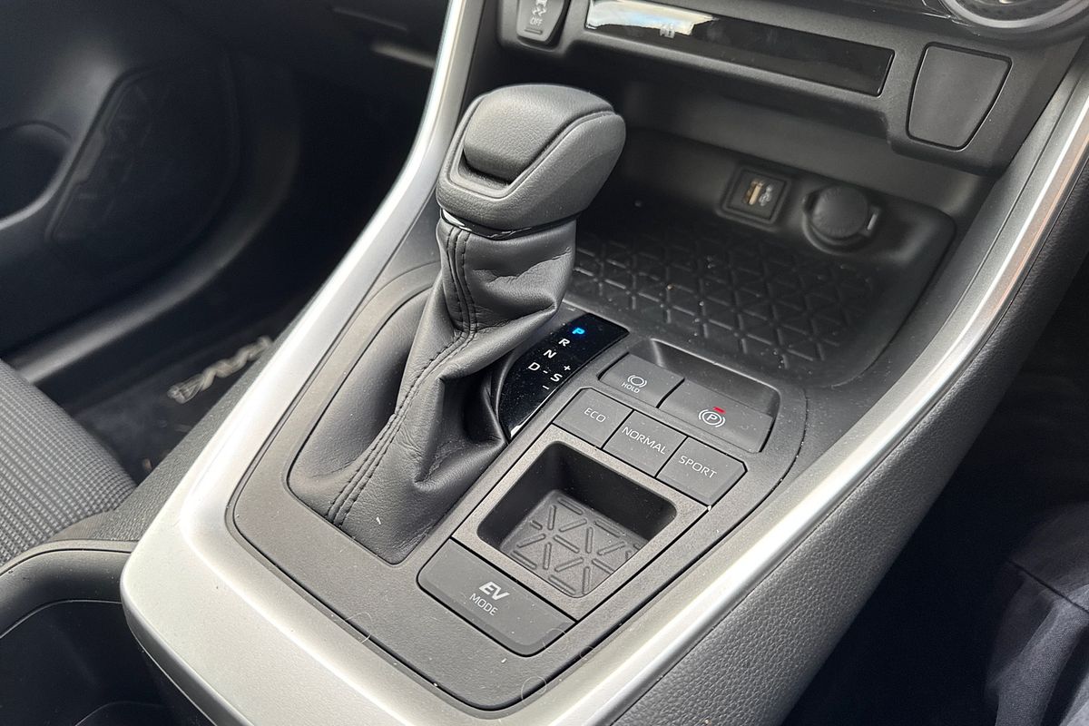 2024 Toyota RAV4 GX AXAH52R