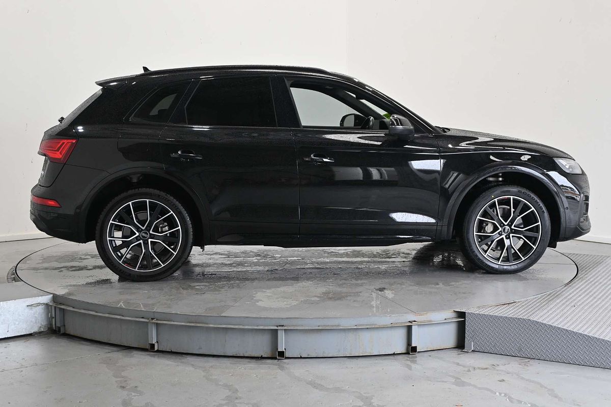 2021 Audi Q5 40 TDI FY