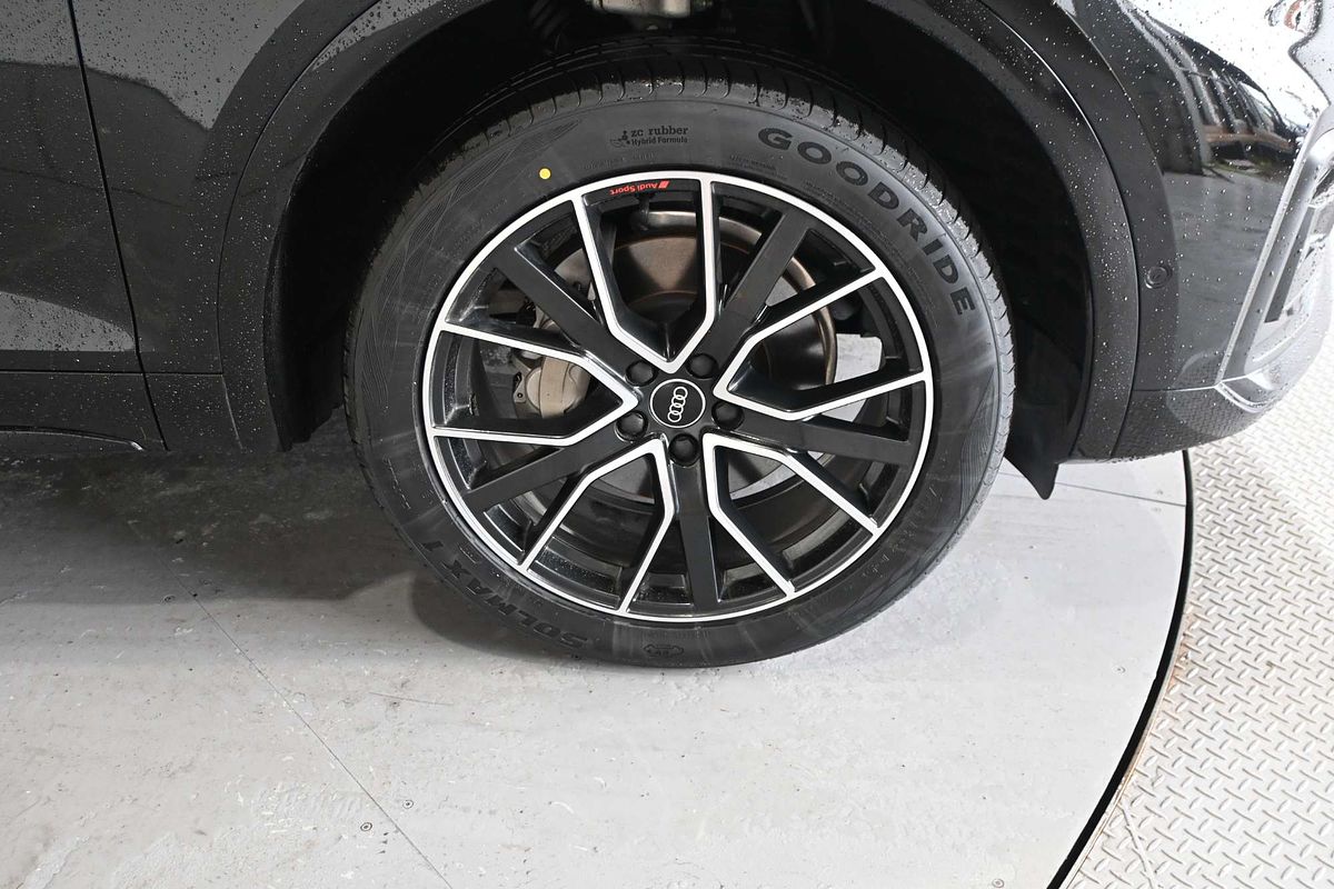 2021 Audi Q5 40 TDI FY