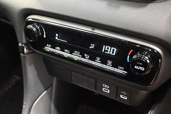 2024 Toyota Yaris SX Hybrid MXPH10R