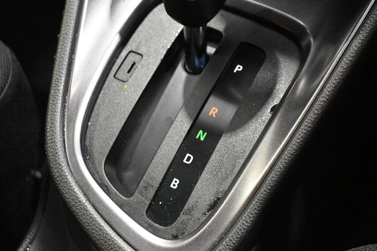 2024 Toyota Yaris SX Hybrid MXPH10R