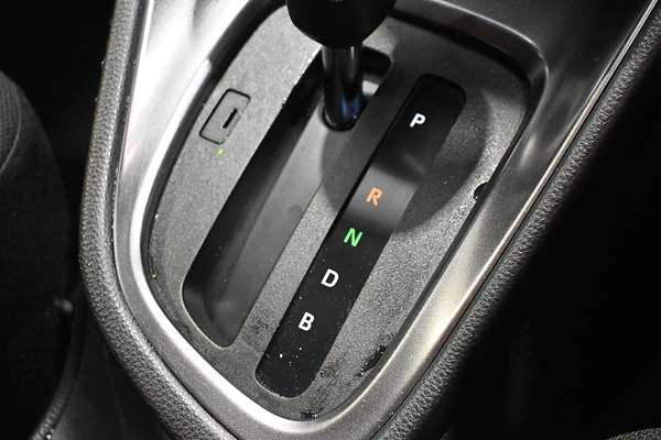 2024 Toyota Yaris SX Hybrid MXPH10R