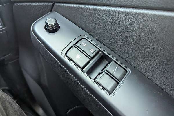 2025 Isuzu D-MAX SX High Ride Rear Wheel Drive