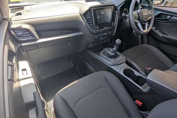 2025 Isuzu D-MAX SX High Ride Rear Wheel Drive
