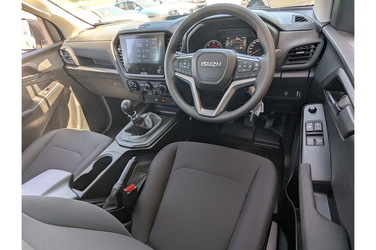2025 Isuzu D-MAX SX High Ride Rear Wheel Drive