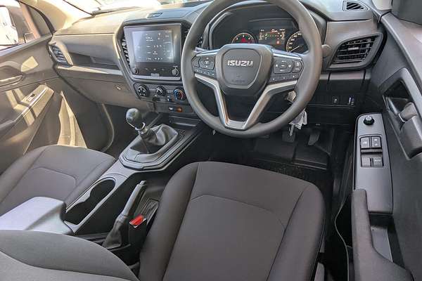 2025 Isuzu D-MAX SX High Ride Rear Wheel Drive