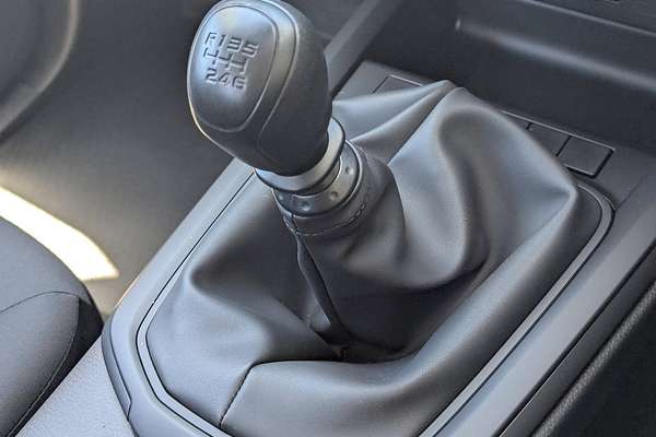 2025 Isuzu D-MAX SX High Ride Rear Wheel Drive