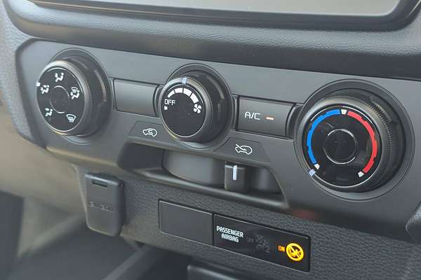 2025 Isuzu D-MAX SX High Ride Rear Wheel Drive