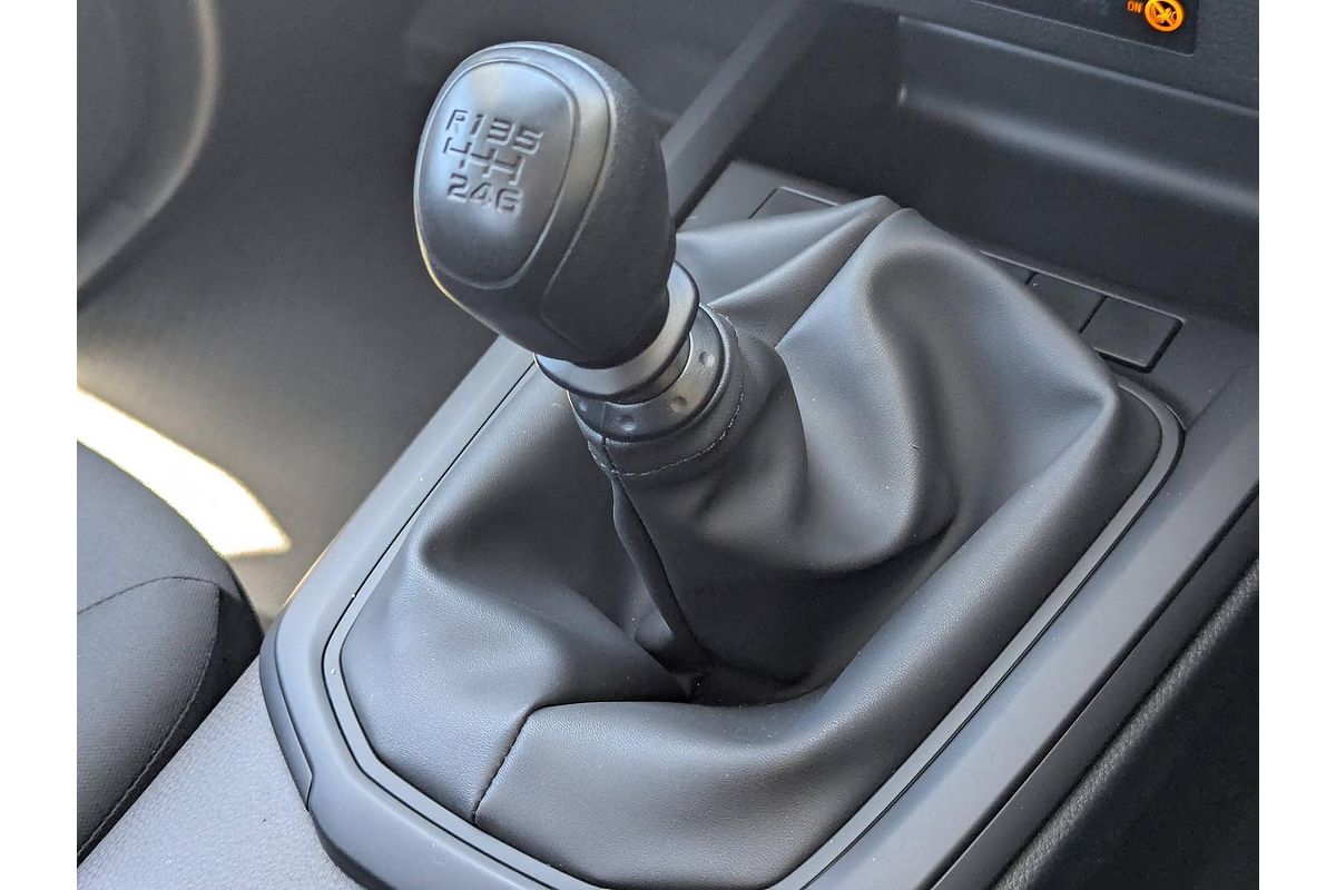 2025 Isuzu D-MAX SX High Ride Rear Wheel Drive
