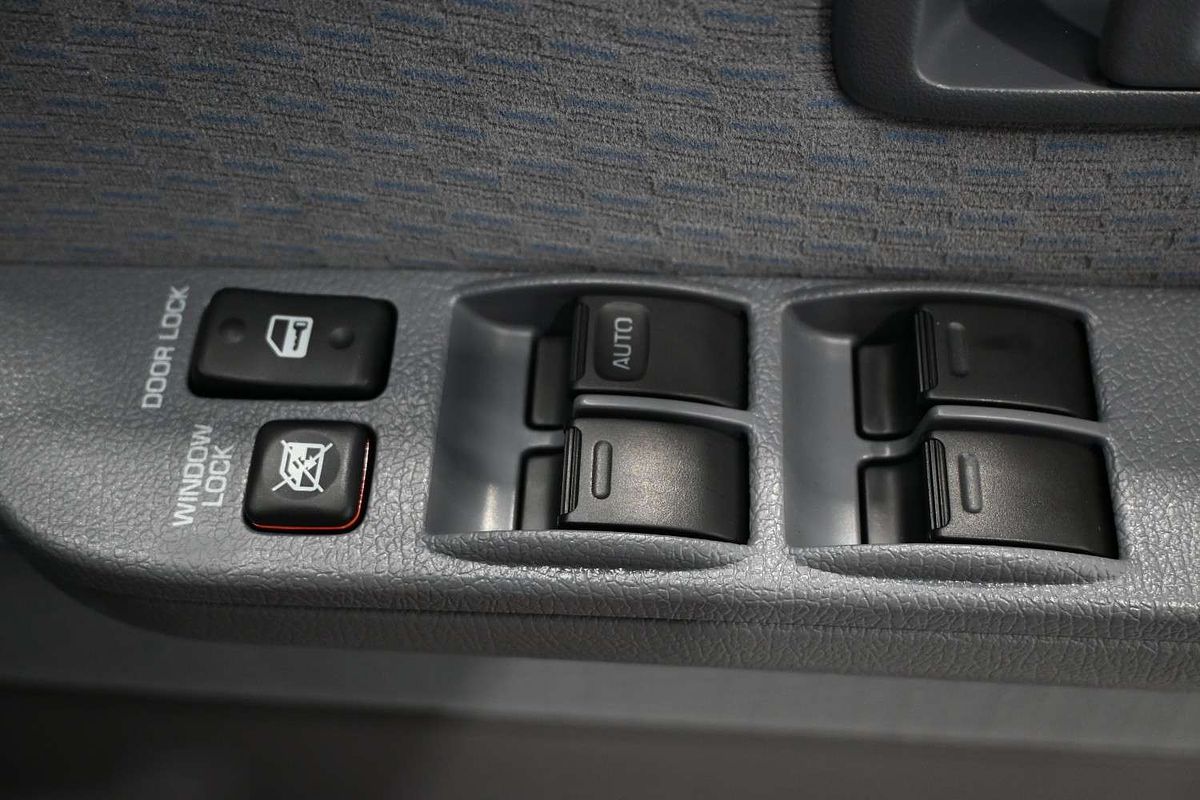2024 Toyota Landcruiser GXL VDJL76R