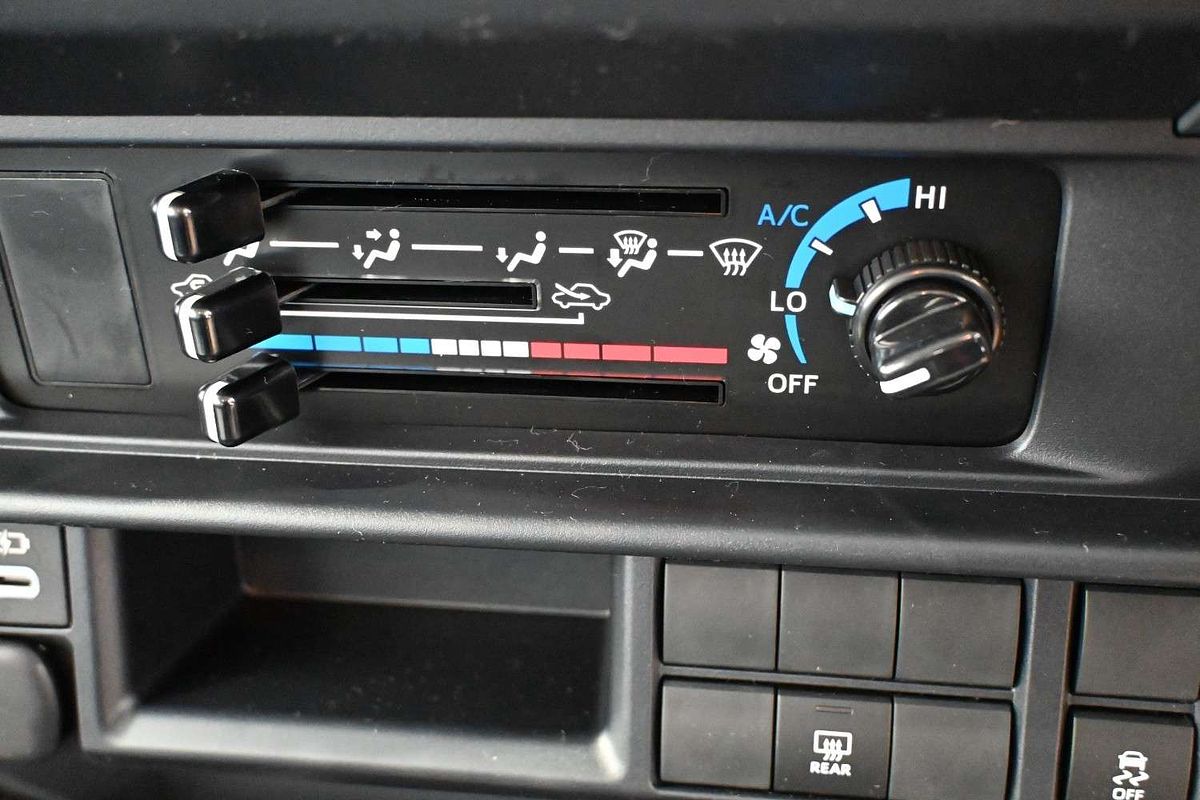 2024 Toyota Landcruiser GXL VDJL76R