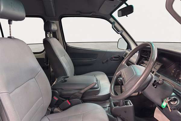 1998 Toyota Hiace Commuter RZH125R