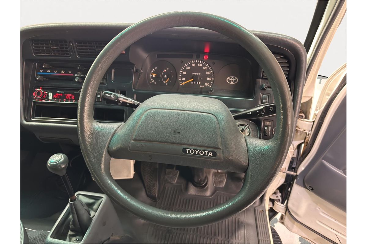 1998 Toyota Hiace Commuter RZH125R