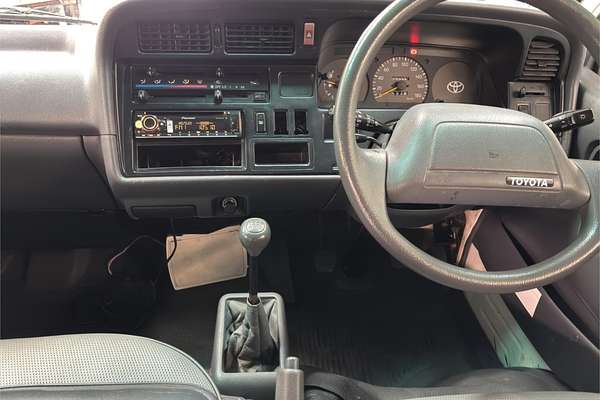 1998 Toyota Hiace Commuter RZH125R