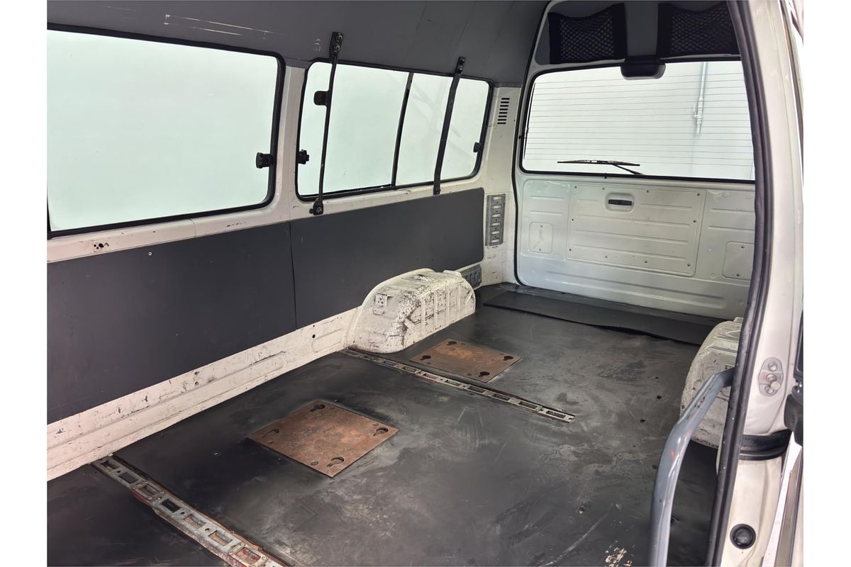 1998 Toyota Hiace Commuter RZH125R