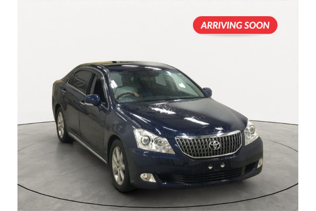 2010 Toyota Crown Majesta URS206