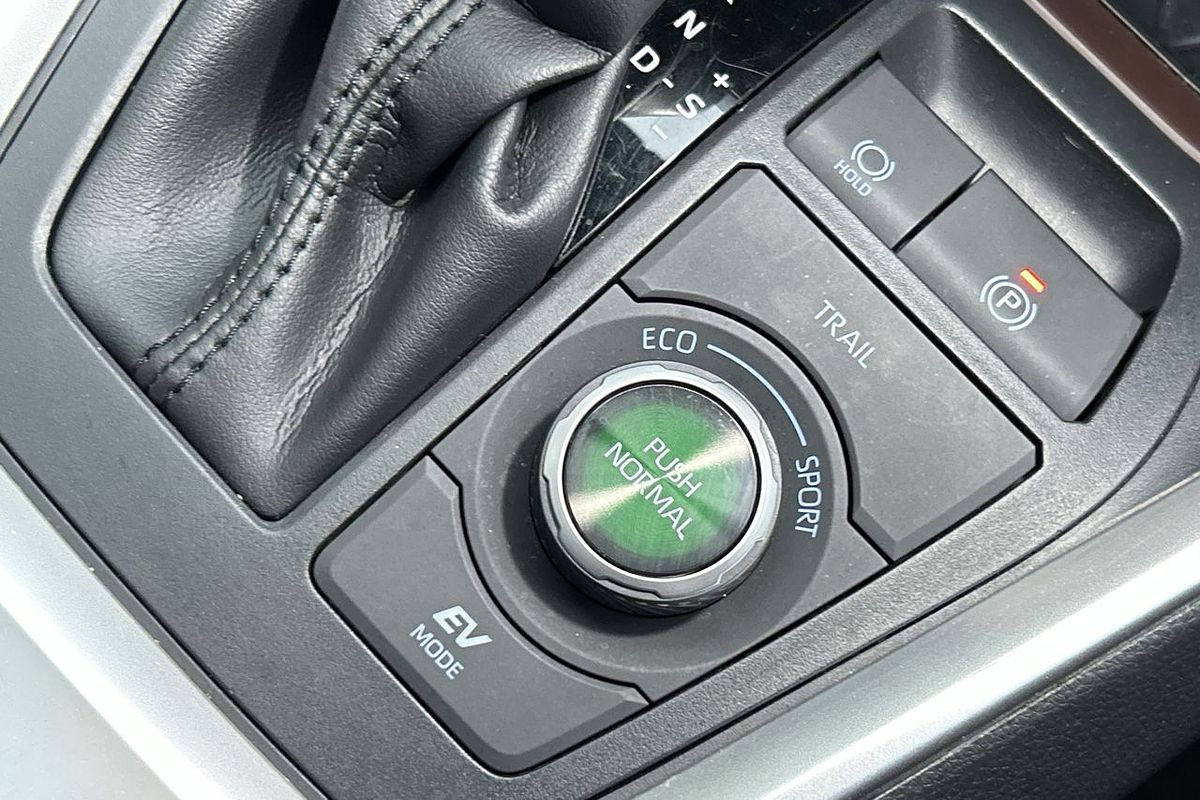 2020 Toyota RAV4 Cruiser AXAH54R