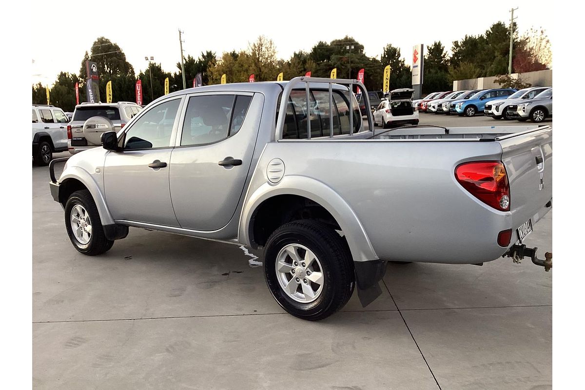 2014 Mitsubishi Triton GLX MN 4X4