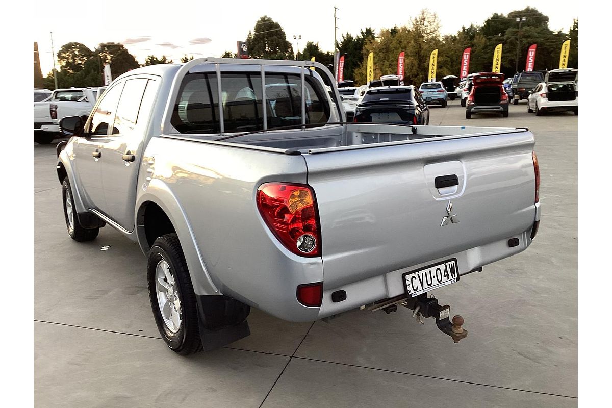 2014 Mitsubishi Triton GLX MN 4X4