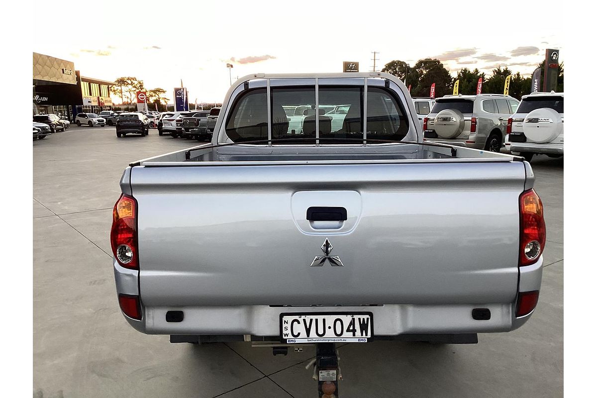2014 Mitsubishi Triton GLX MN 4X4