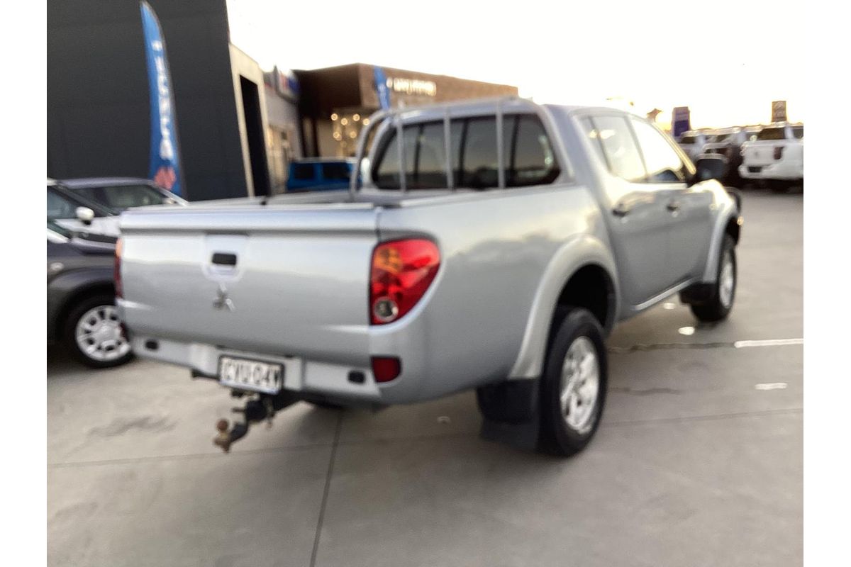 2014 Mitsubishi Triton GLX MN 4X4
