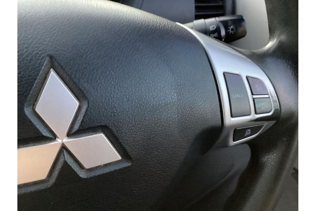 2014 Mitsubishi Triton GLX MN 4X4