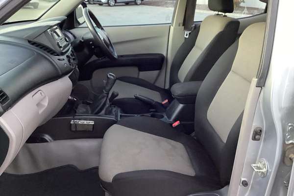 2014 Mitsubishi Triton GLX MN 4X4