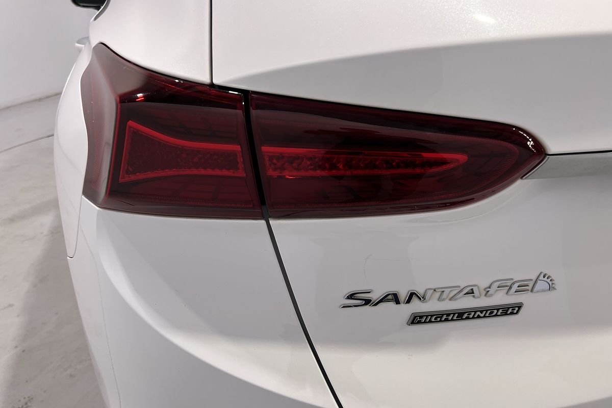 2020 Hyundai Santa Fe Highlander TM.2