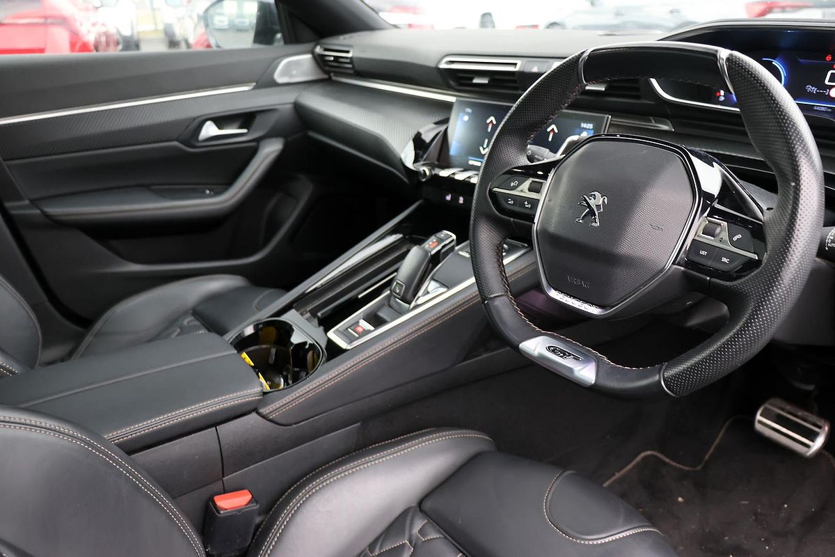 2022 Peugeot 508 GT R8