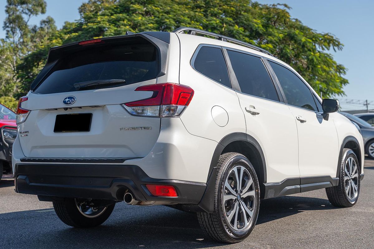 2024 Subaru Forester 2.5i Premium S5