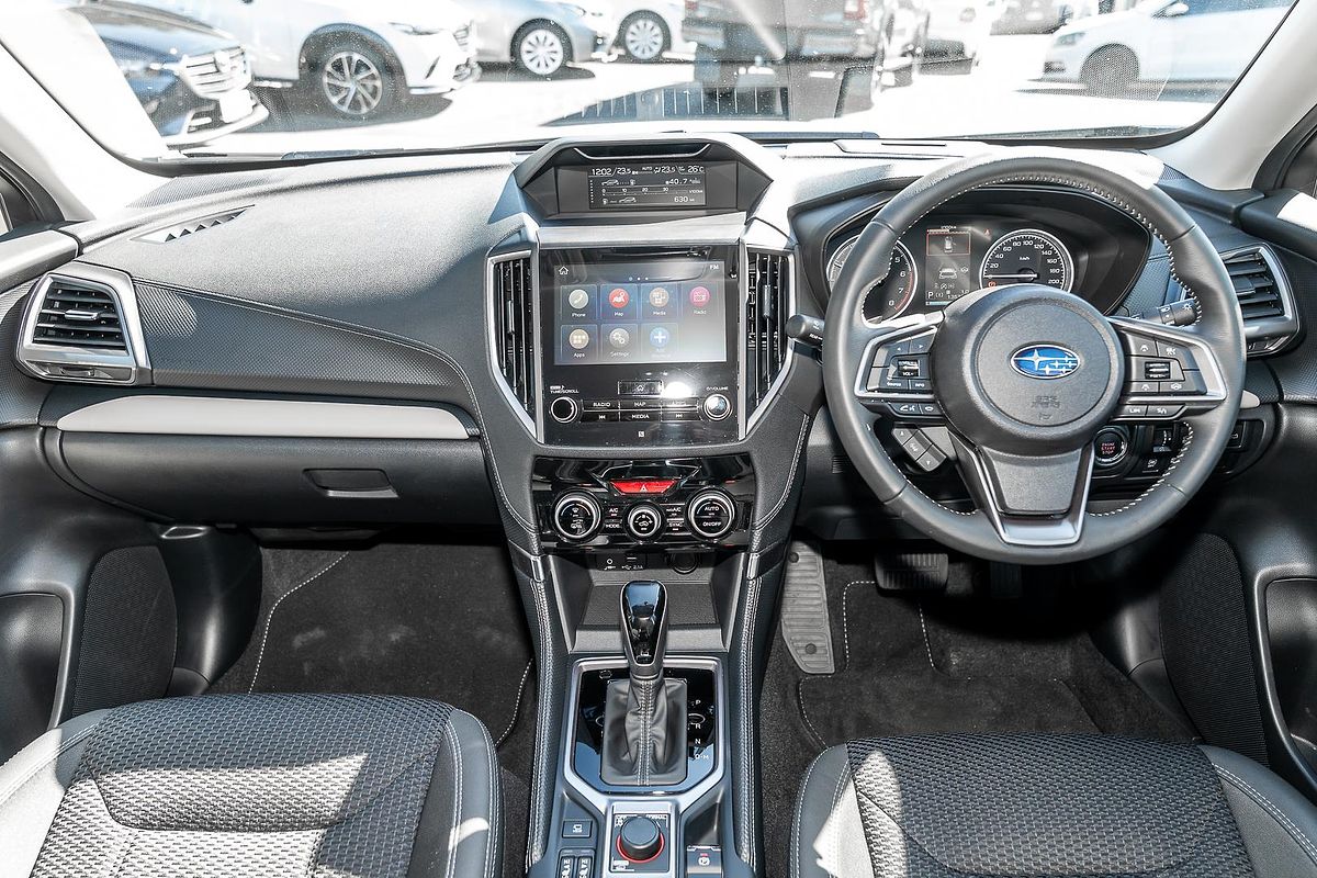 2024 Subaru Forester 2.5i Premium S5