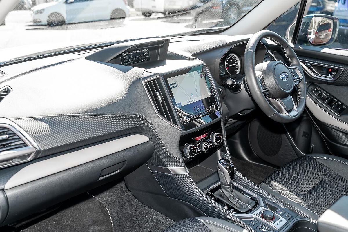 2024 Subaru Forester 2.5i Premium S5