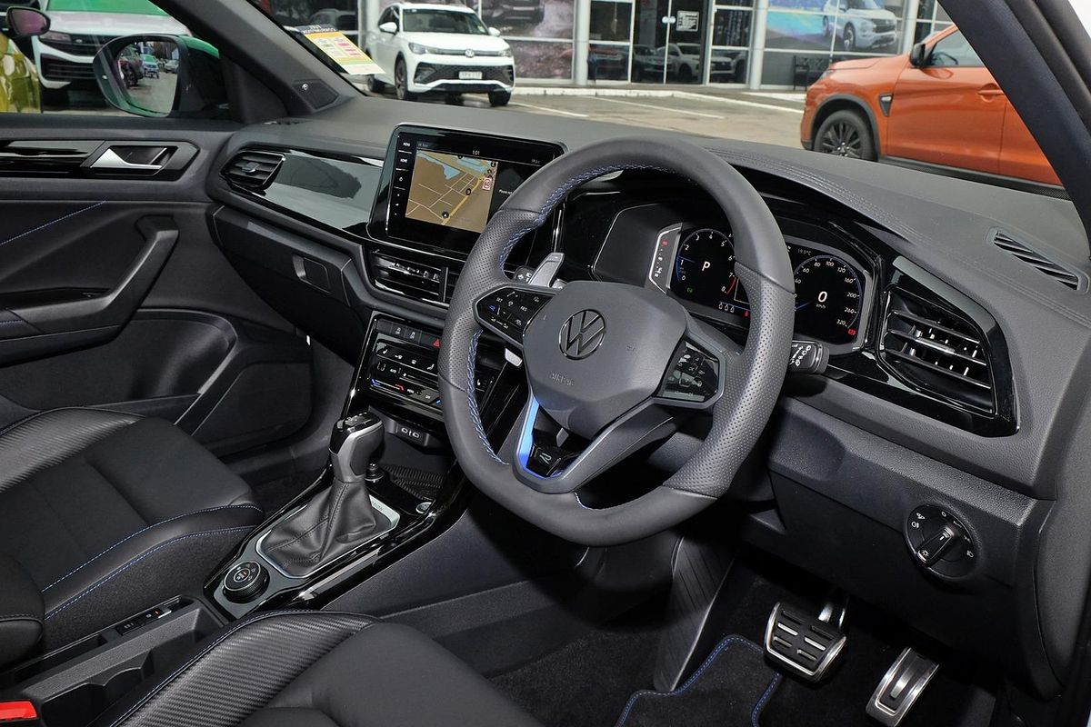 2025 Volkswagen T-Roc R D11
