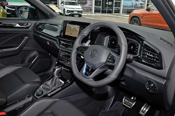 2025 Volkswagen T-Roc R D11