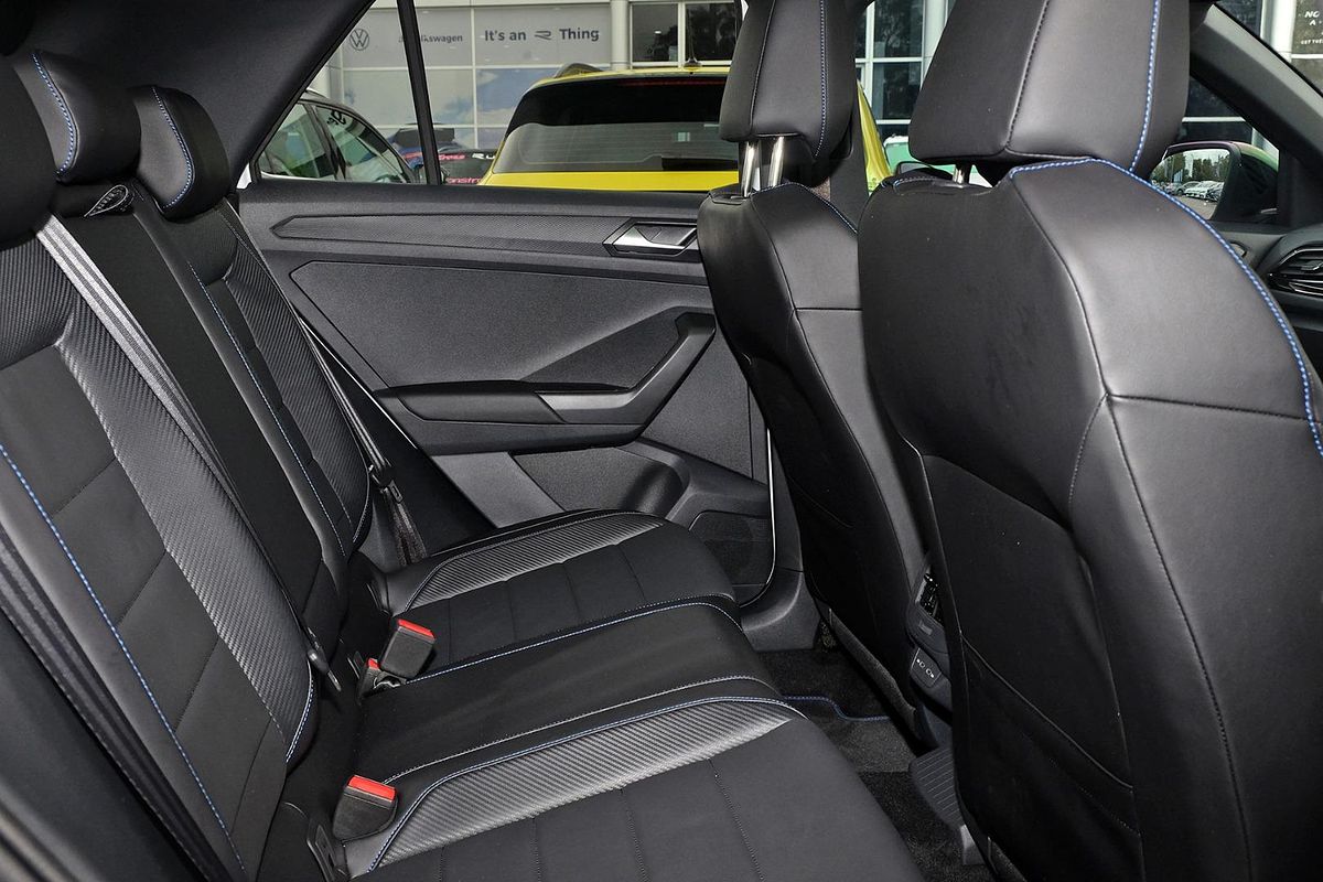 2025 Volkswagen T-Roc R D11