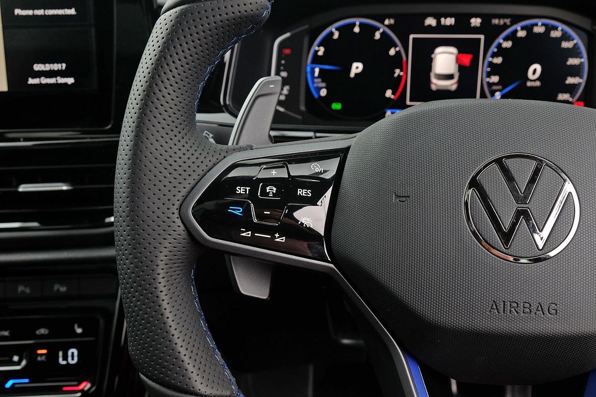 2025 Volkswagen T-Roc R D11