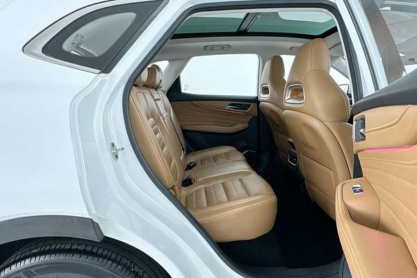 2022 MG HS Essence SAS23
