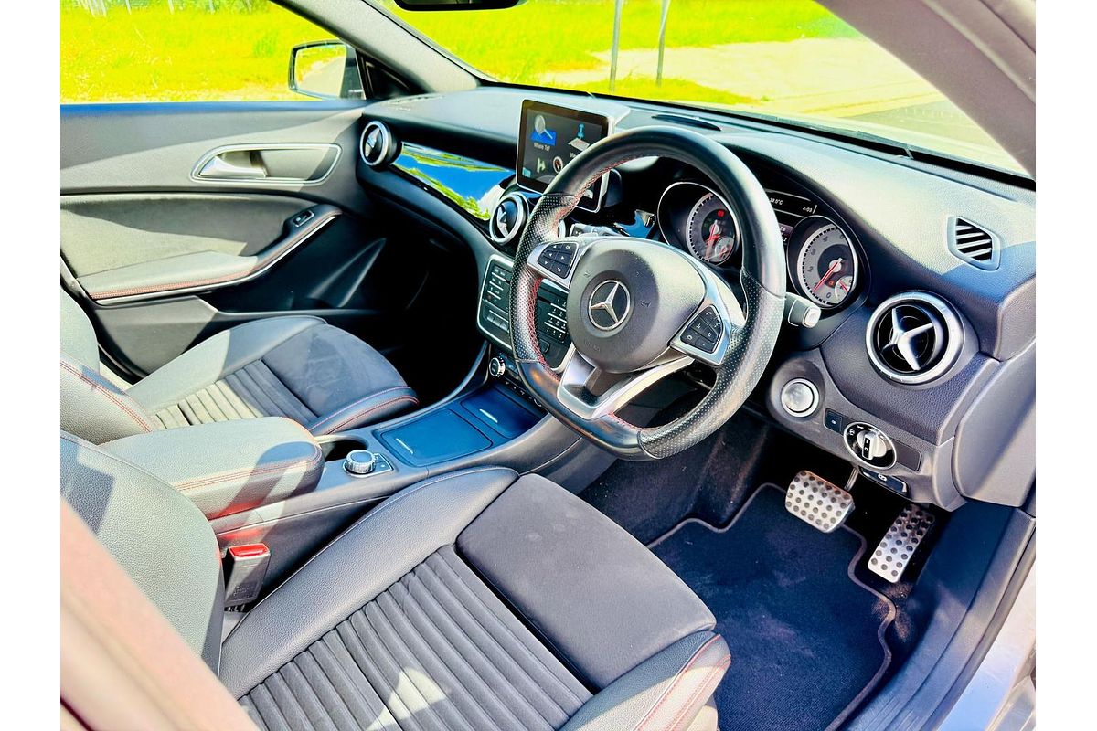 2015 Mercedes-Benz CLA-Class CLA200 X117