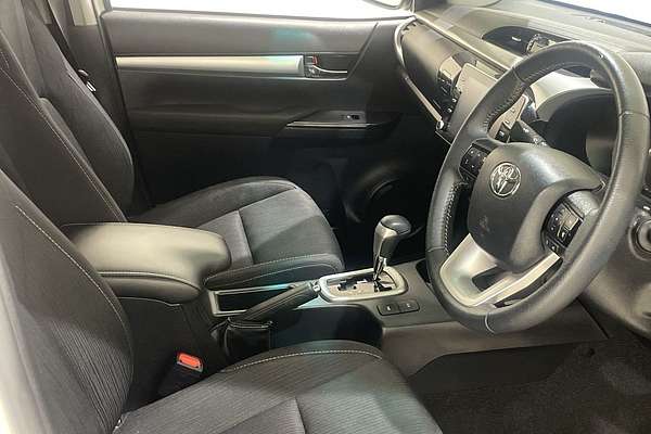 2023 Toyota Hilux SR5 GUN126R 4X4